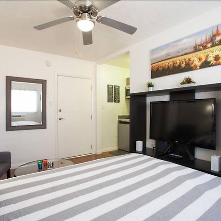 Hollywood Deluxe Suites Los Angeles Eksteriør billede
